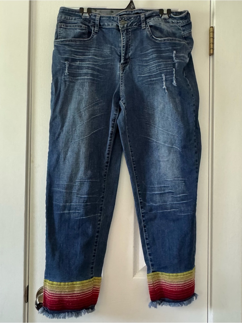 L&B Lucky & Blessed Embroidered Hem Cropped Jeans Size 18 Boho Western Stretch